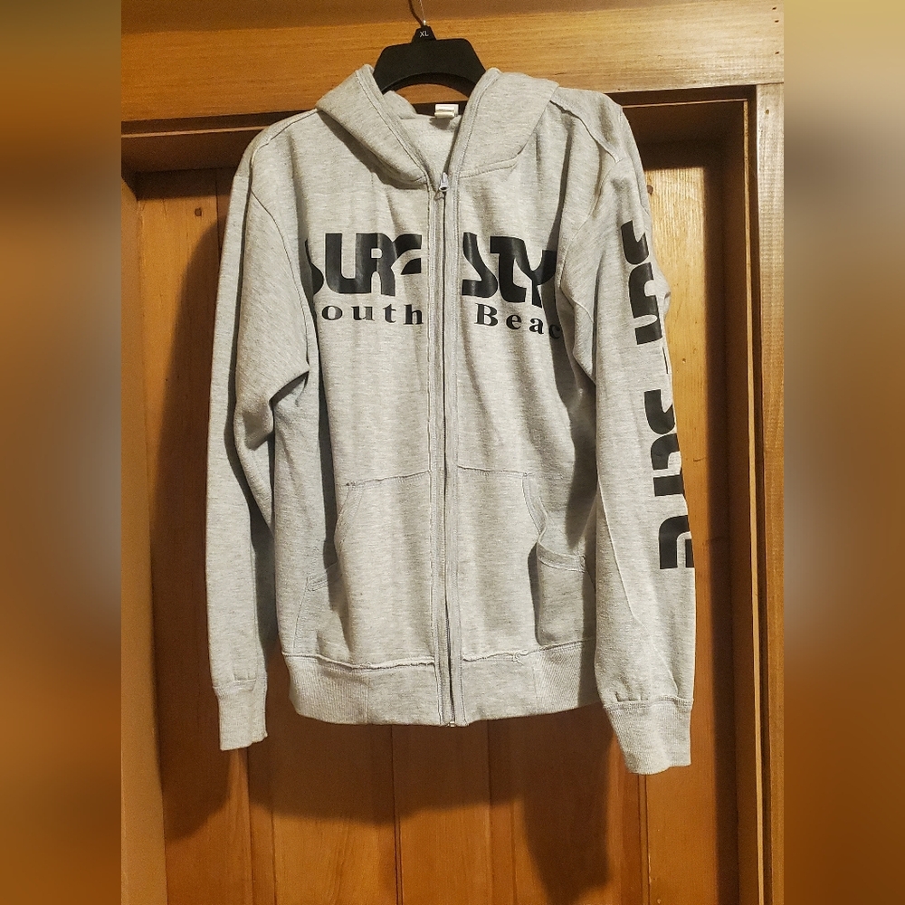 Gray Zip-Up Hoodie with Black Print Surf Style South Beach